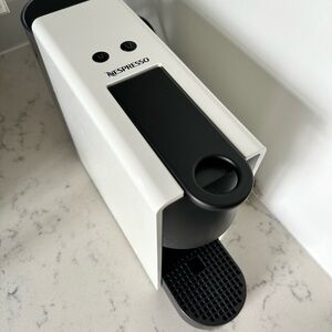 Nespresso Essenza Mini Coffee Machine White Colour